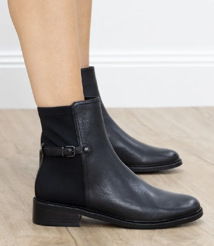 WARNER30 Half and Half Ankle Boot in Black Waxy Calf