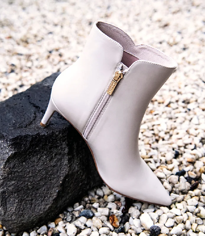 ZAID75 Pointed Ankle Boot in Offwhite Calf