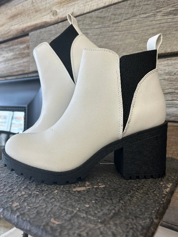 Lido Patent White Bootie