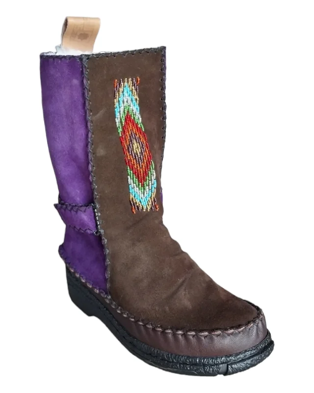 Dark brown and purple suede boot with wool lining and thin strip beading