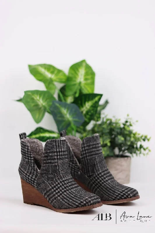 Ember Wedge Bootie